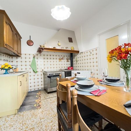 Ferienwohnung Sanremo Mare E Relax - Affittasi "Casa Illiade" Con Parcheggio Libero, Terrazza E Wi-Fi Exterior foto